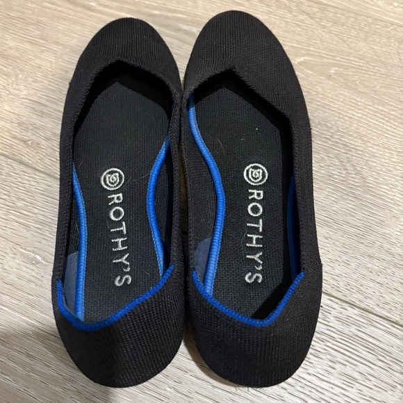 Rothy’s The Flat - size 7 (black) - Picture 4 of 7